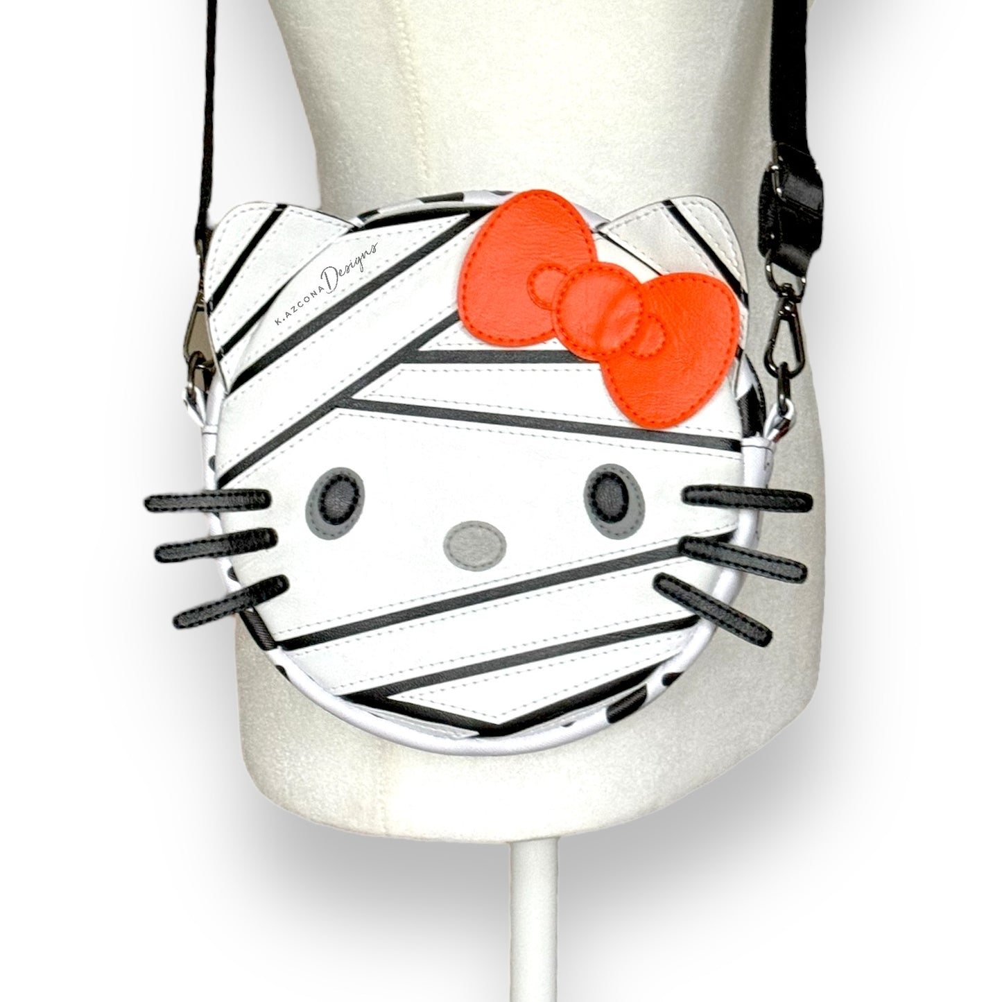 Emo Circle Bag