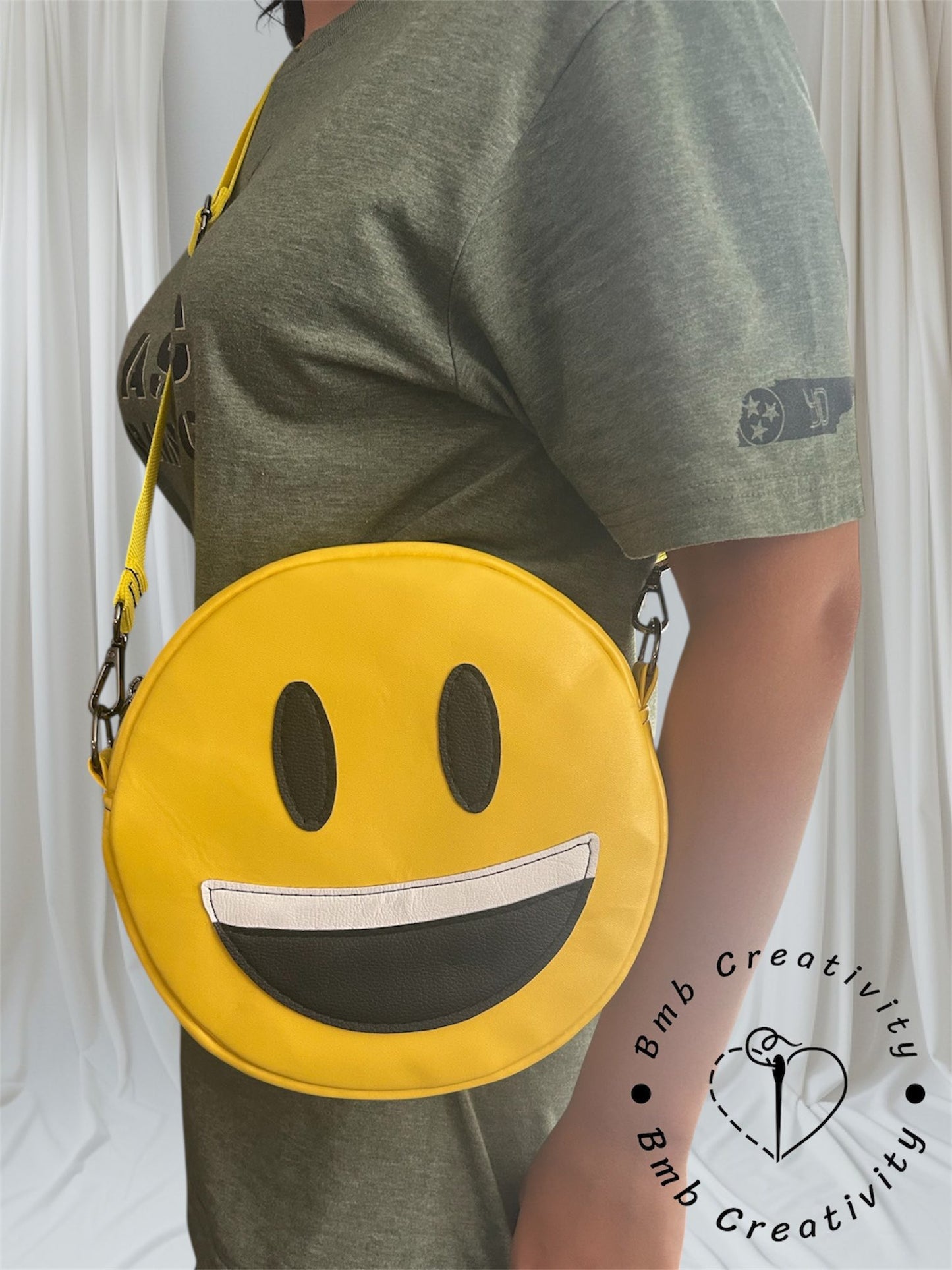 Emo Circle Bag