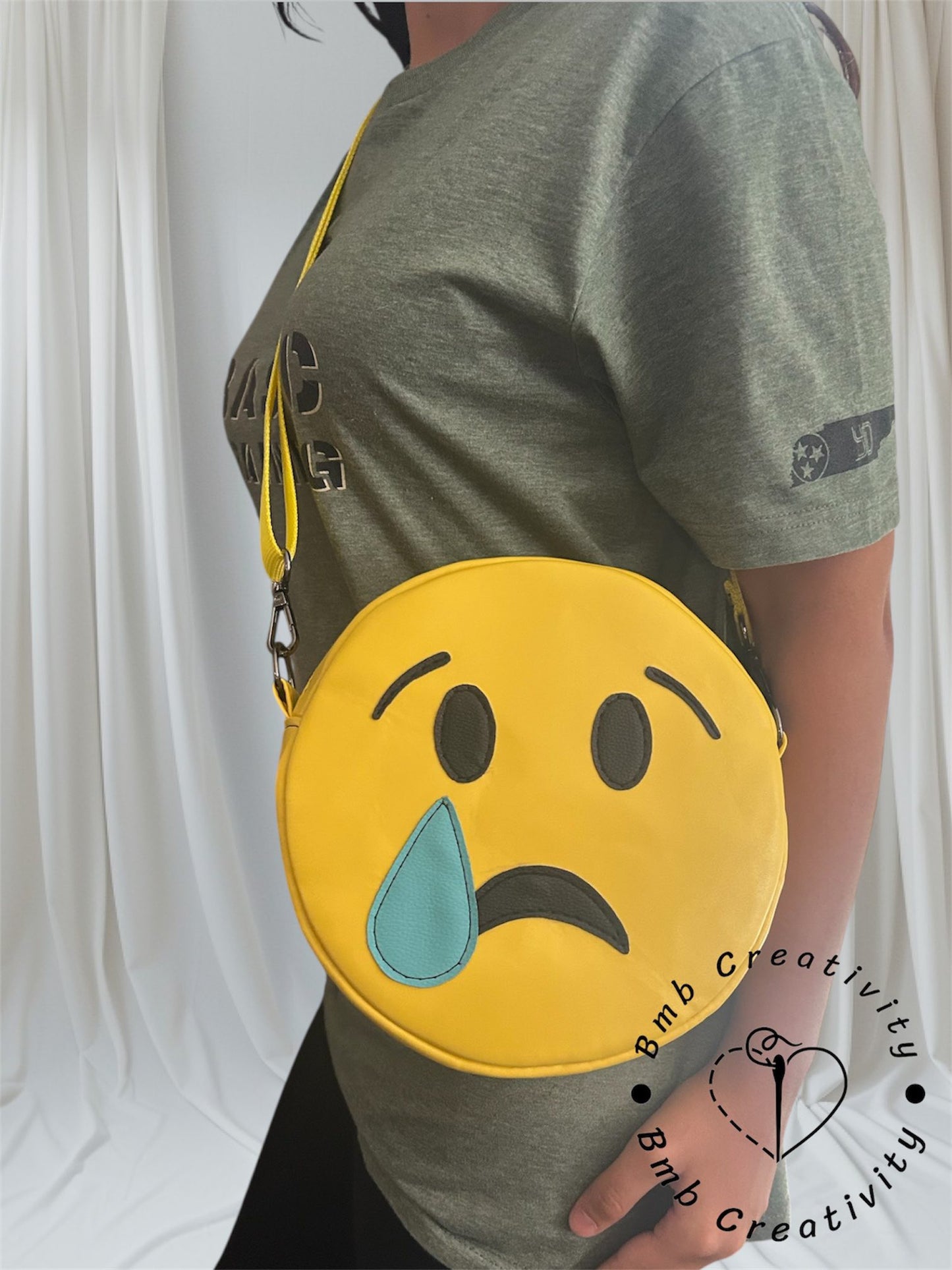 Emo Circle Bag