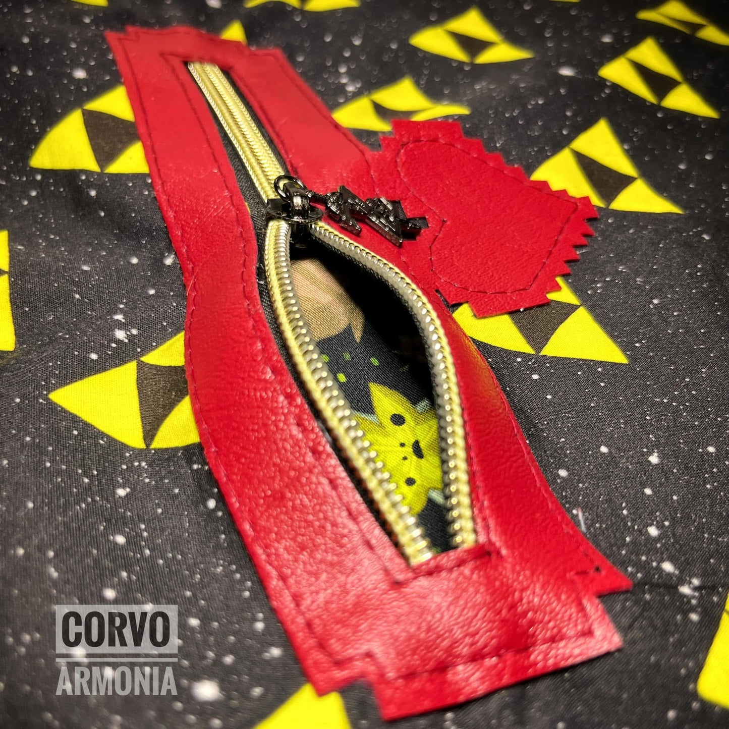 Amorable Zipper Overlay Bundle File