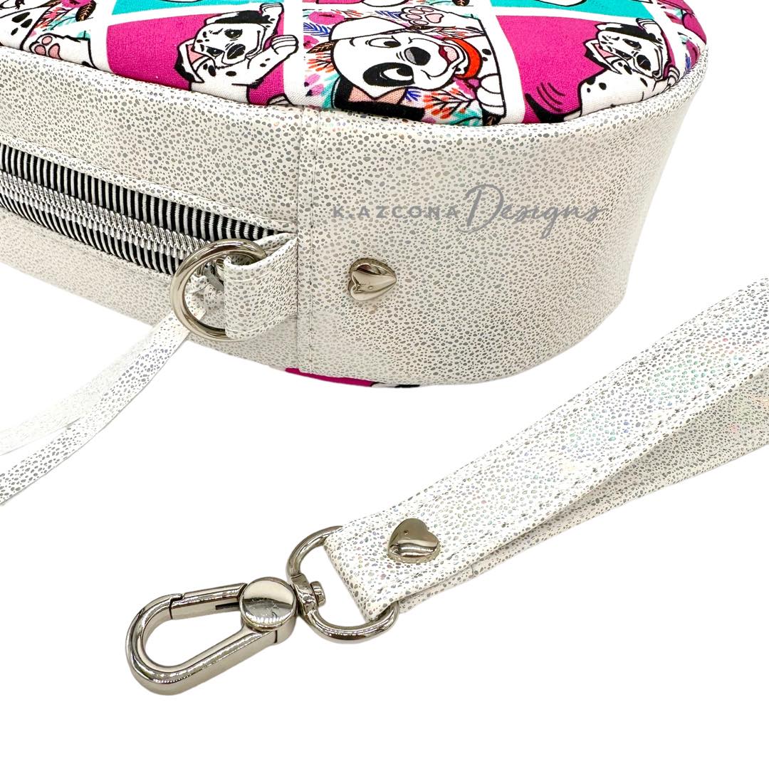 Puppies Dewdrop Wristlet