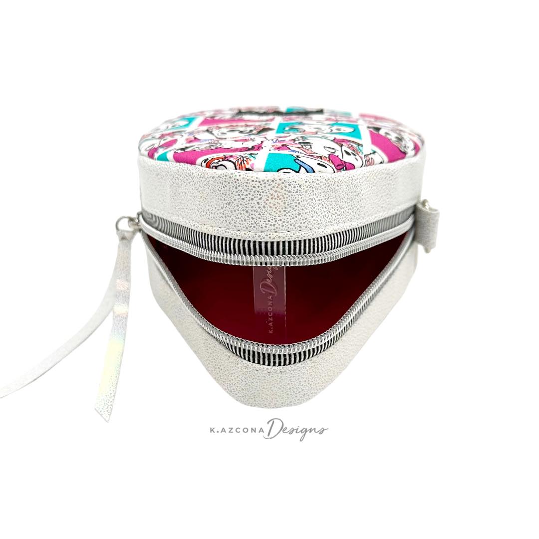 Puppies Dewdrop Wristlet