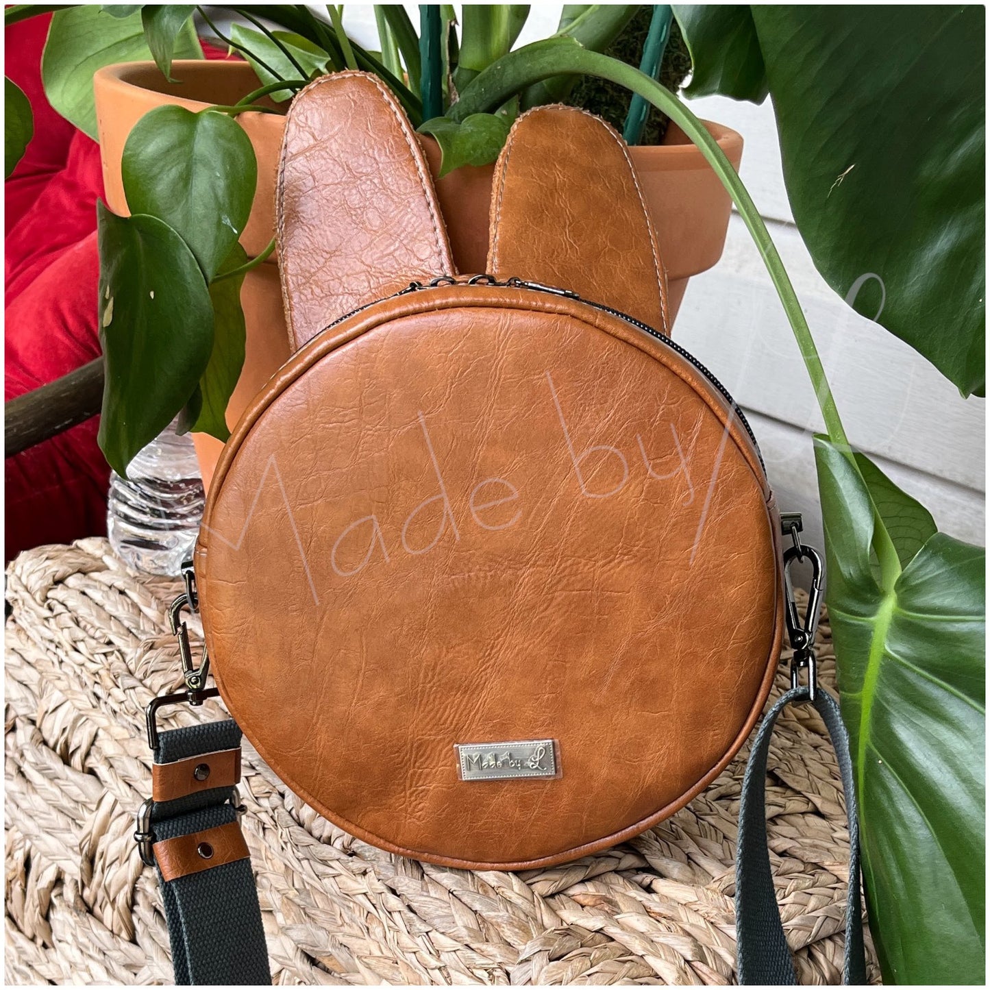 Emo Circle Bag