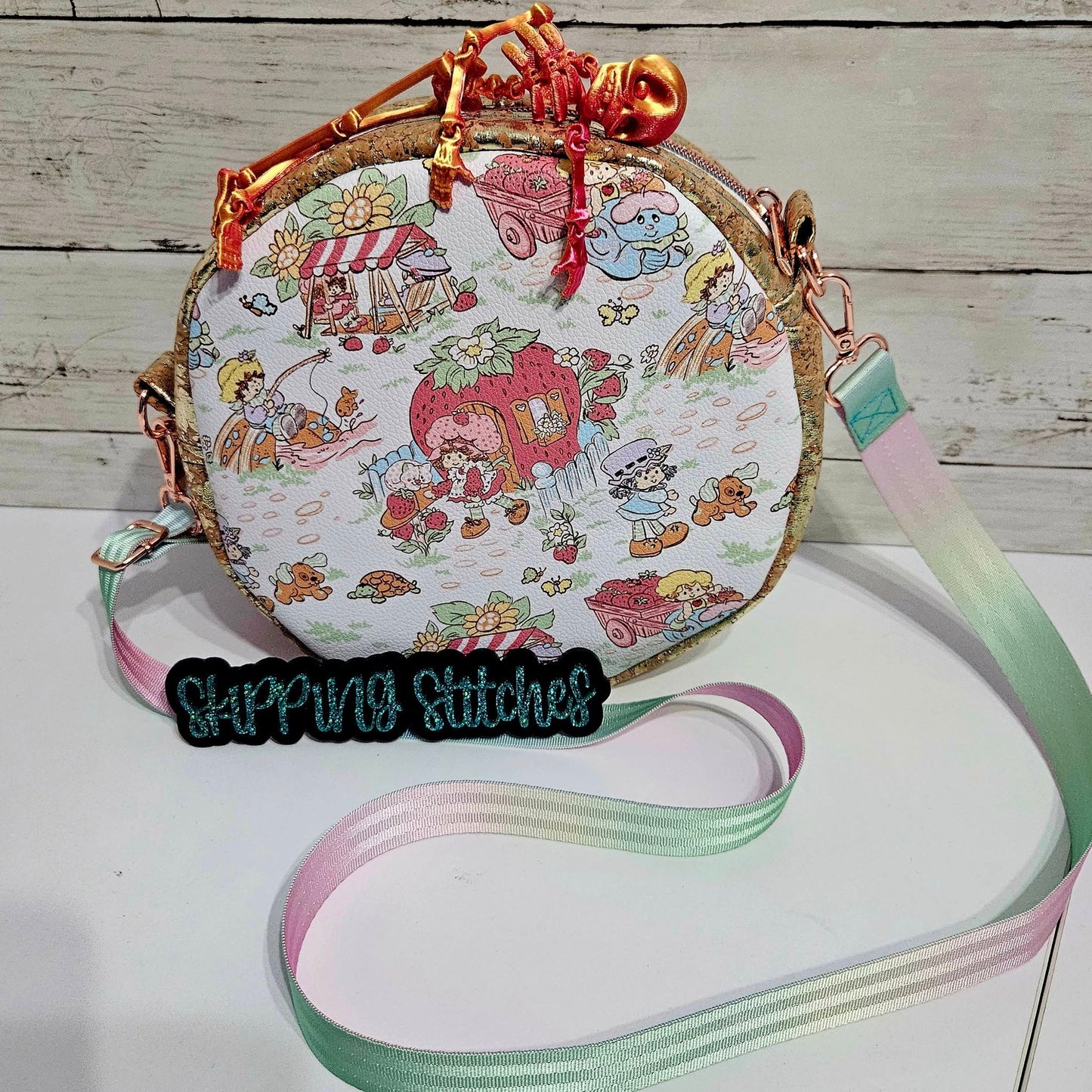 Emo Circle Bag