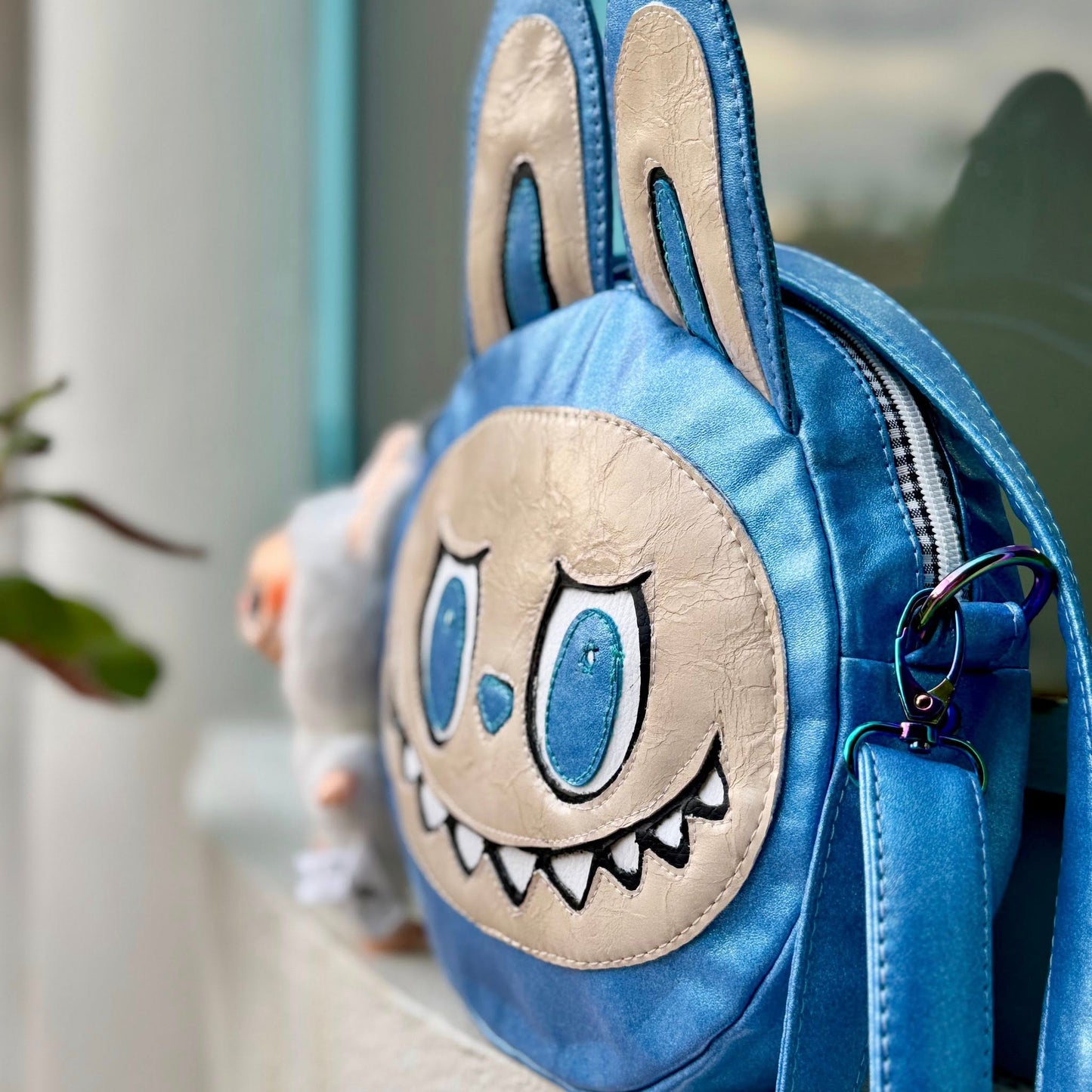 Emo Circle Bag