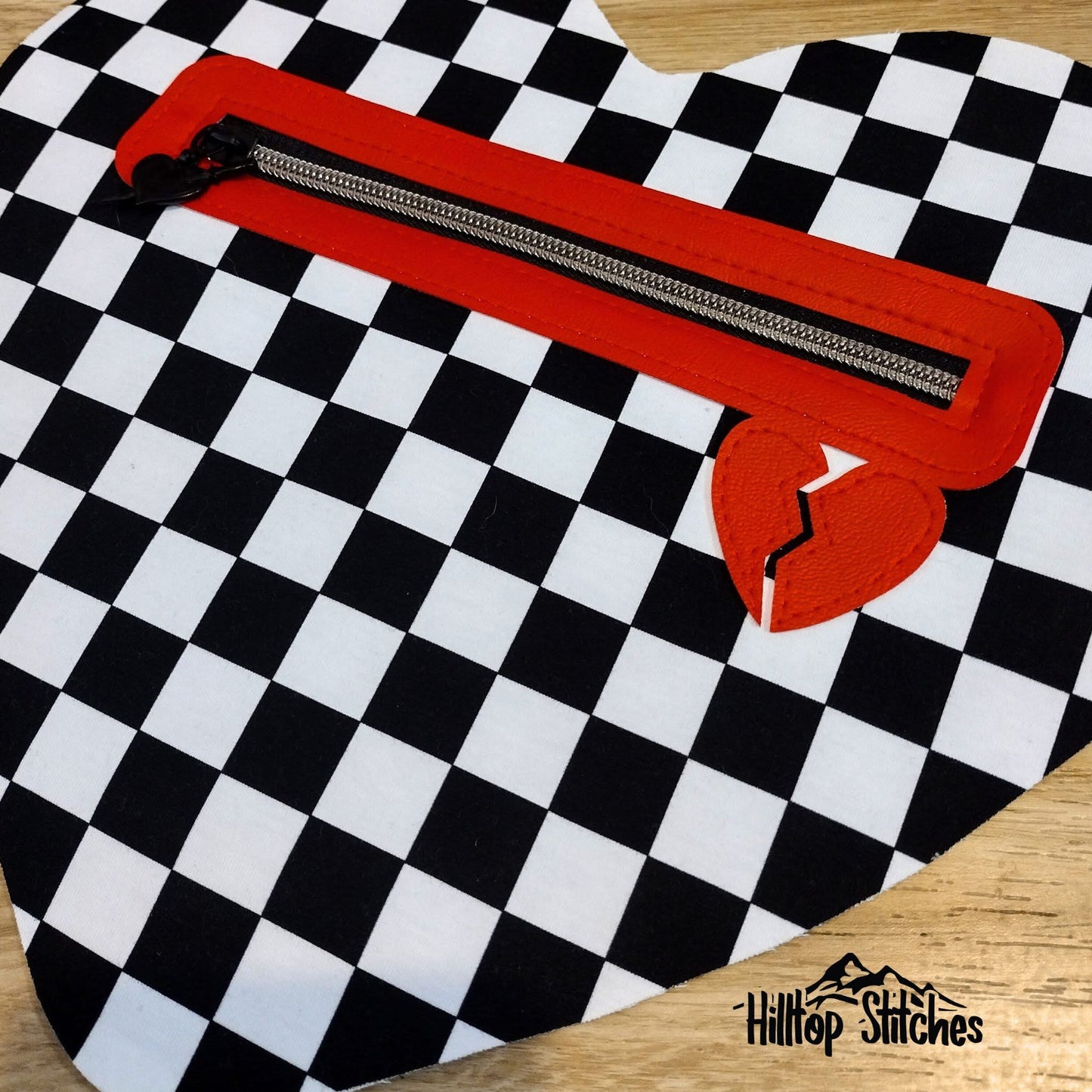 Amorable Zipper Overlay Bundle File