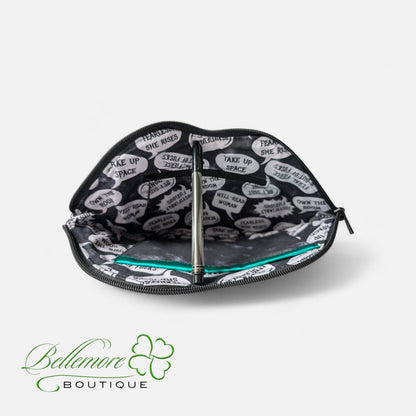 Kizz My Az Convertible Pouch Sewing Pattern