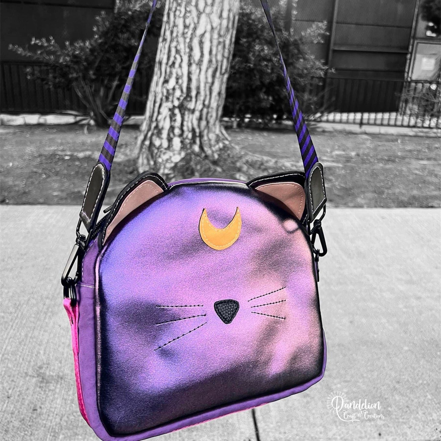 Zip-Purr Pouch Sewing Pattern