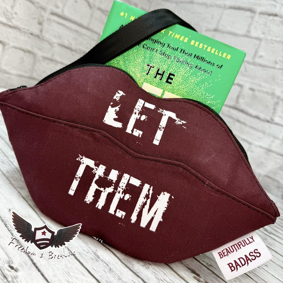 Kizz My Az Convertible Pouch Sewing Pattern