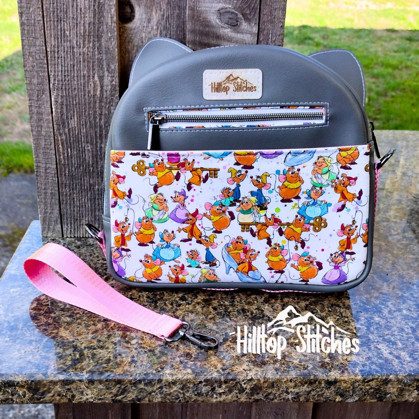 Zip-Purr Pouch Sewing Pattern