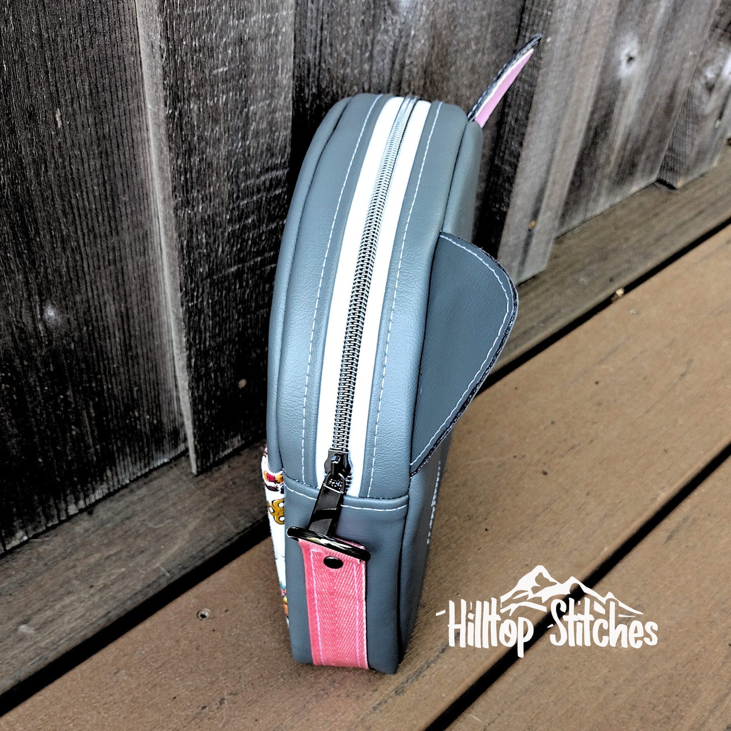 Zip-Purr Pouch Sewing Pattern