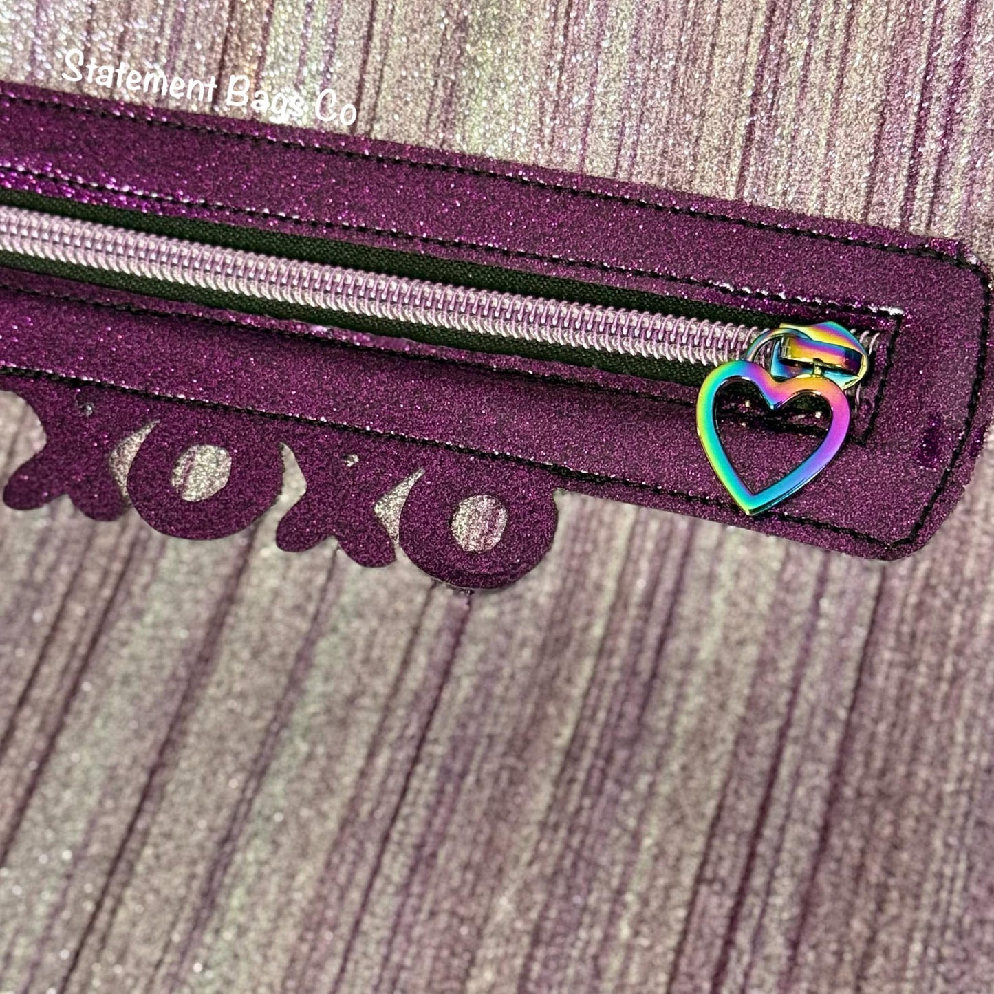 Amorable Zipper Overlay Bundle File