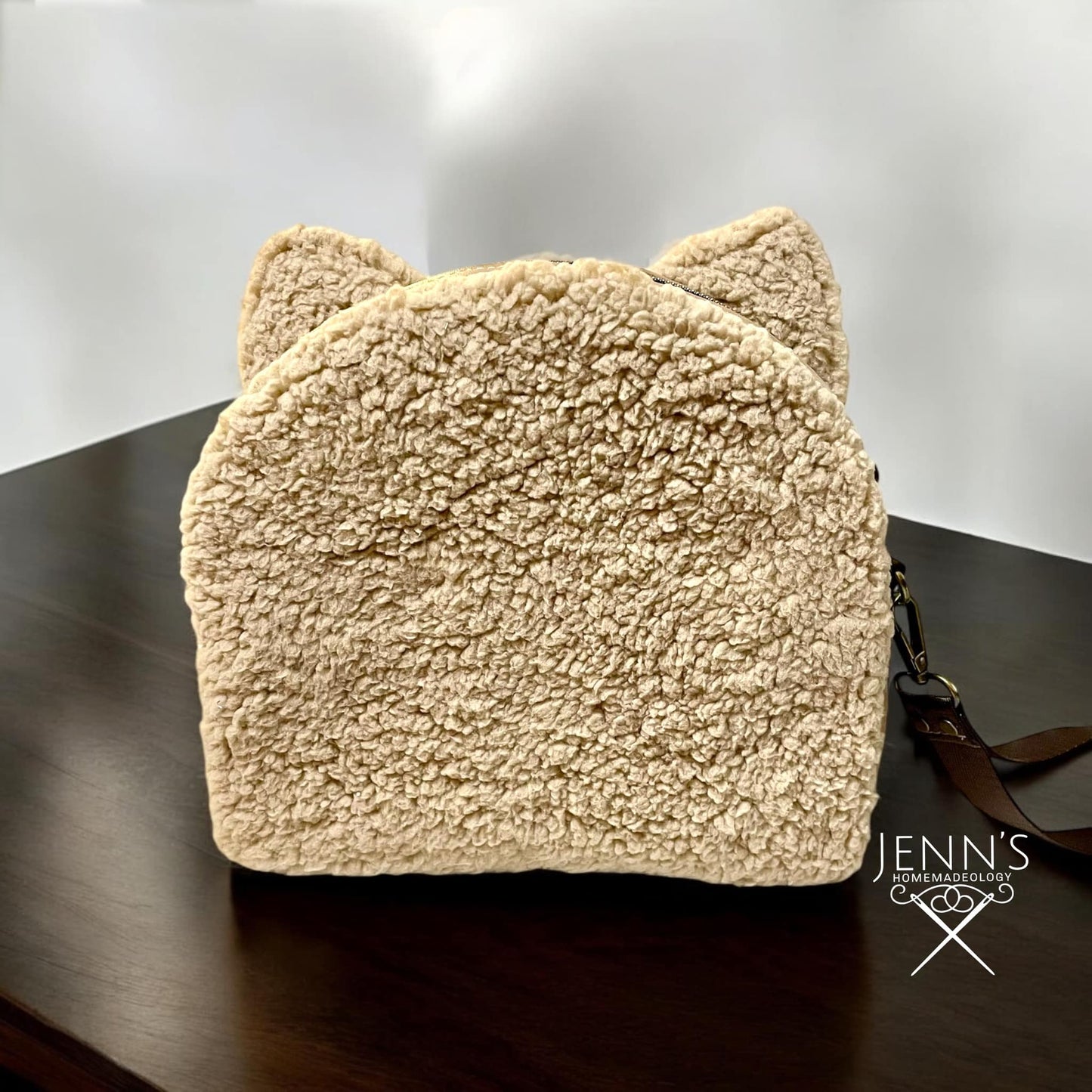 Zip-Purr Pouch Sewing Pattern
