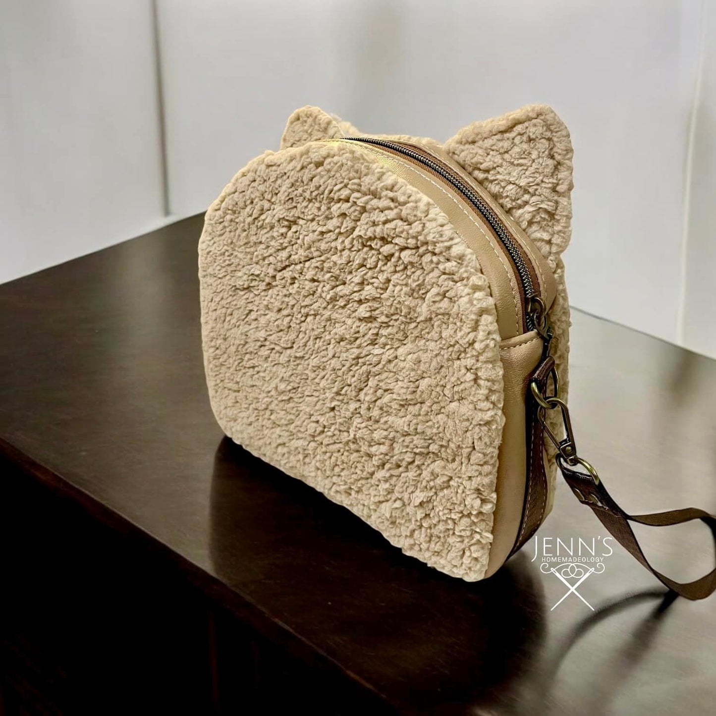 Zip-Purr Pouch Sewing Pattern