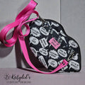 Kizz My Az Convertible Pouch