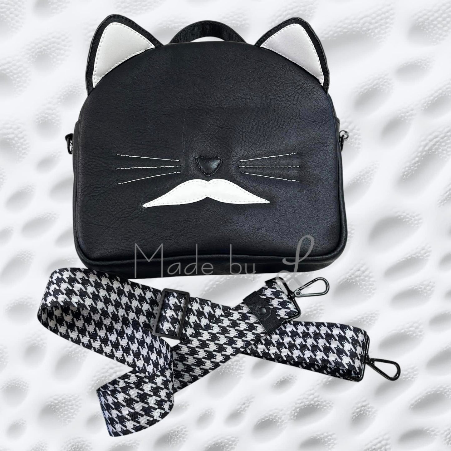 Zip-Purr Pouch Sewing Pattern