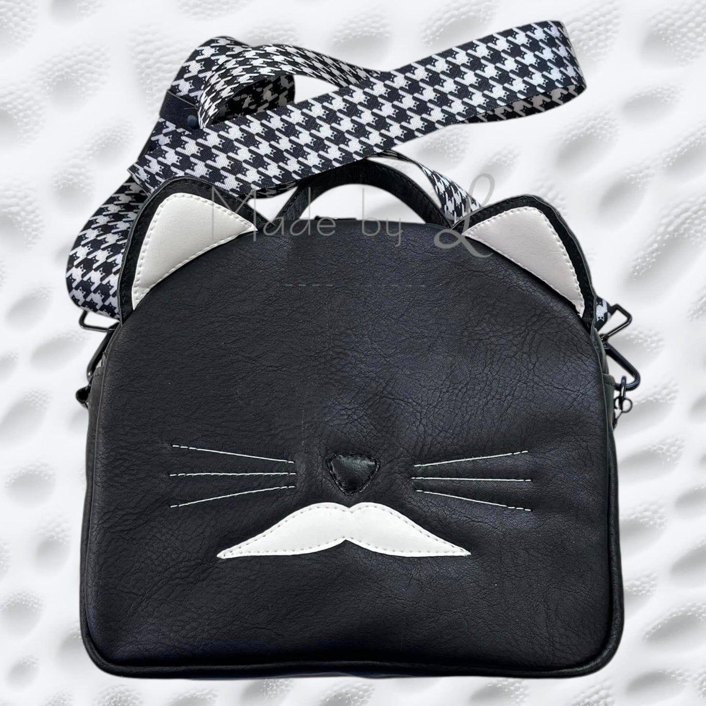 Zip-Purr Pouch Sewing Pattern