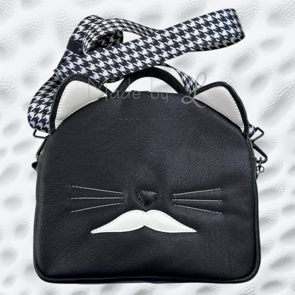 Zip-Purr Pouch Sewing Pattern