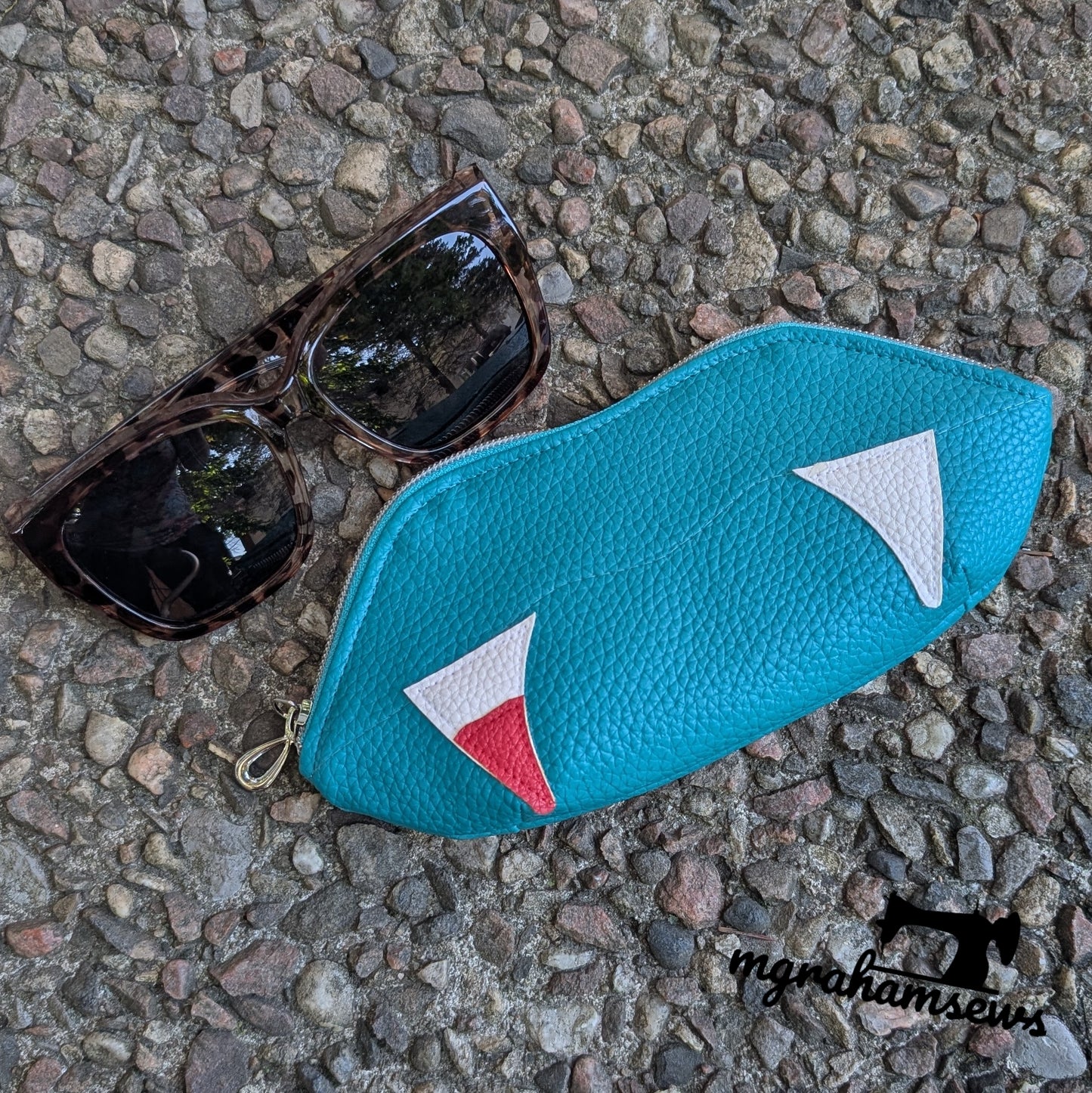 The Real Lip Shady Sunglasses Case Sewing Pattern