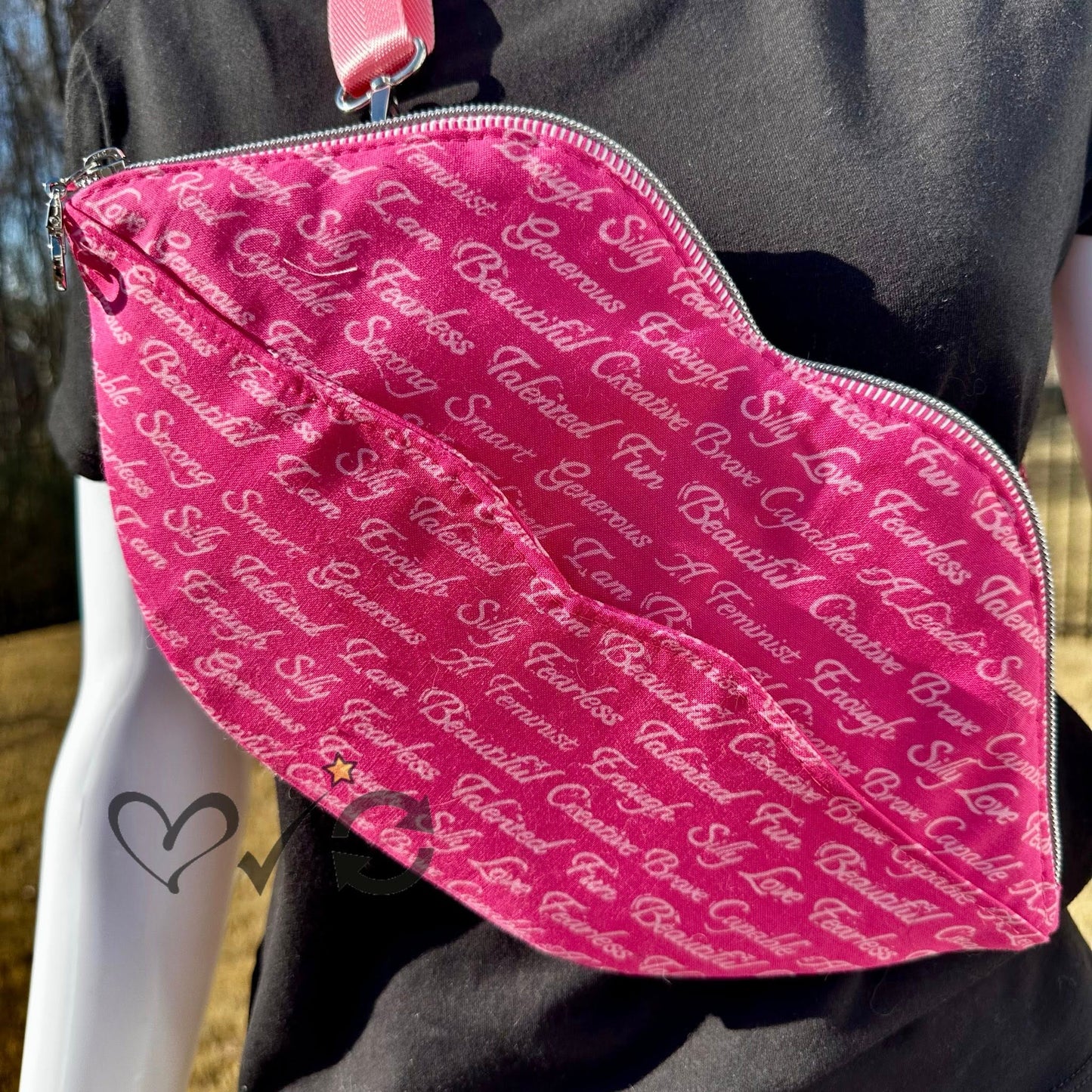 Kizz My Az Convertible Pouch Sewing Pattern