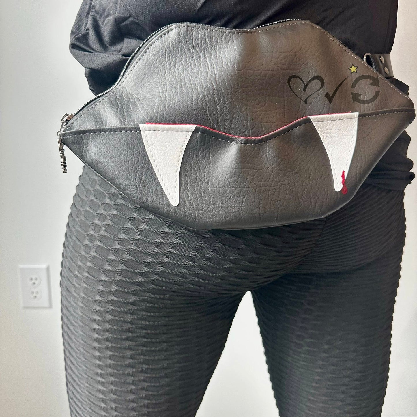 Kizz My Az Convertible Pouch Sewing Pattern