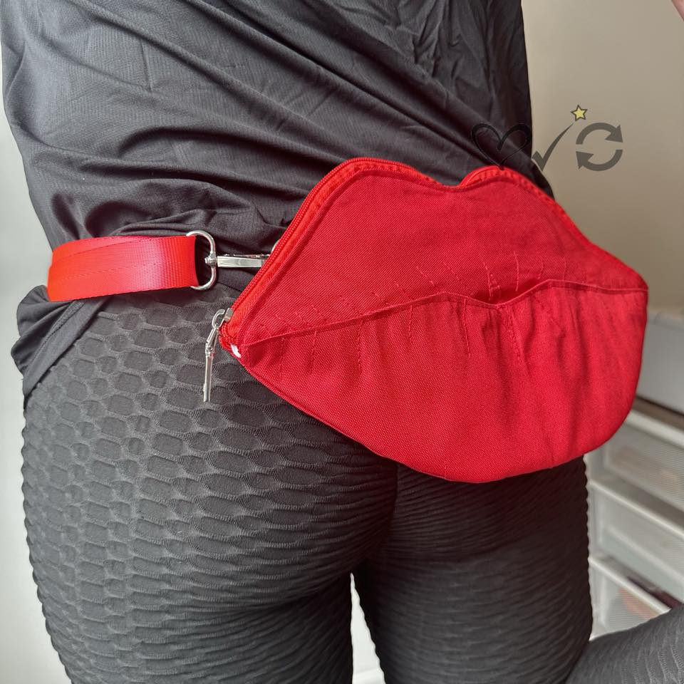 Kizz My Az Convertible Pouch Sewing Pattern