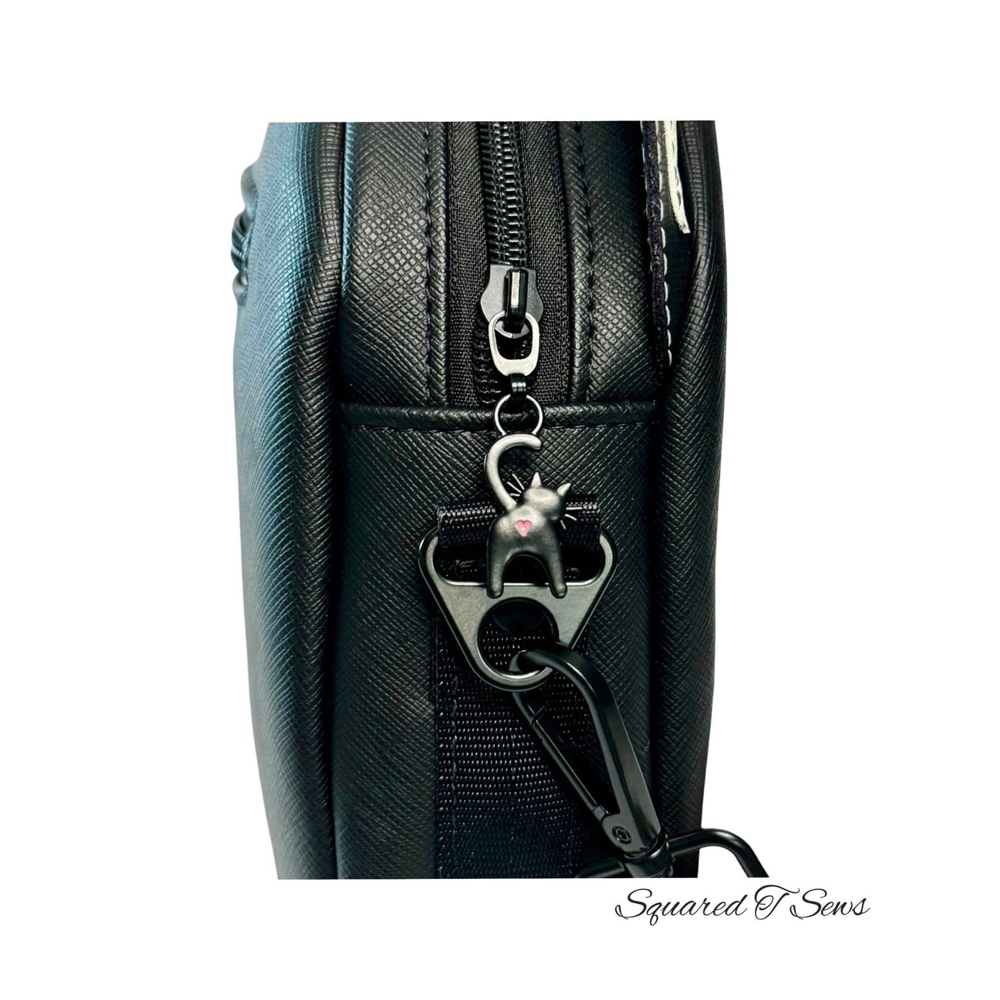 Zip-Purr Pouch Sewing Pattern